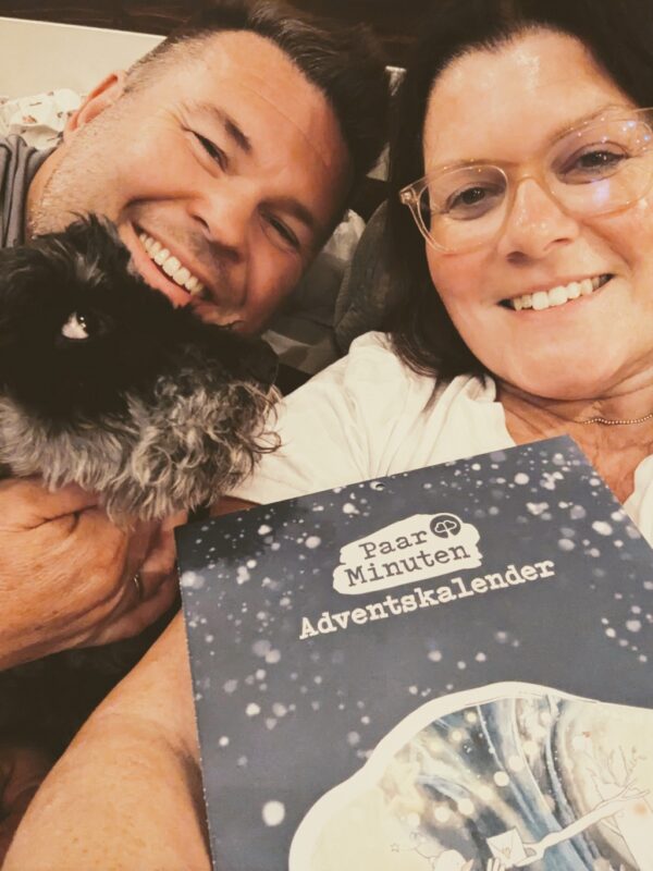 Bild #1 von Melanie und Tobias Wolf mit Zwergschnauzer Mex